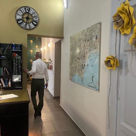 Monteoliveto 33 Hotel Naples Luaran gambar