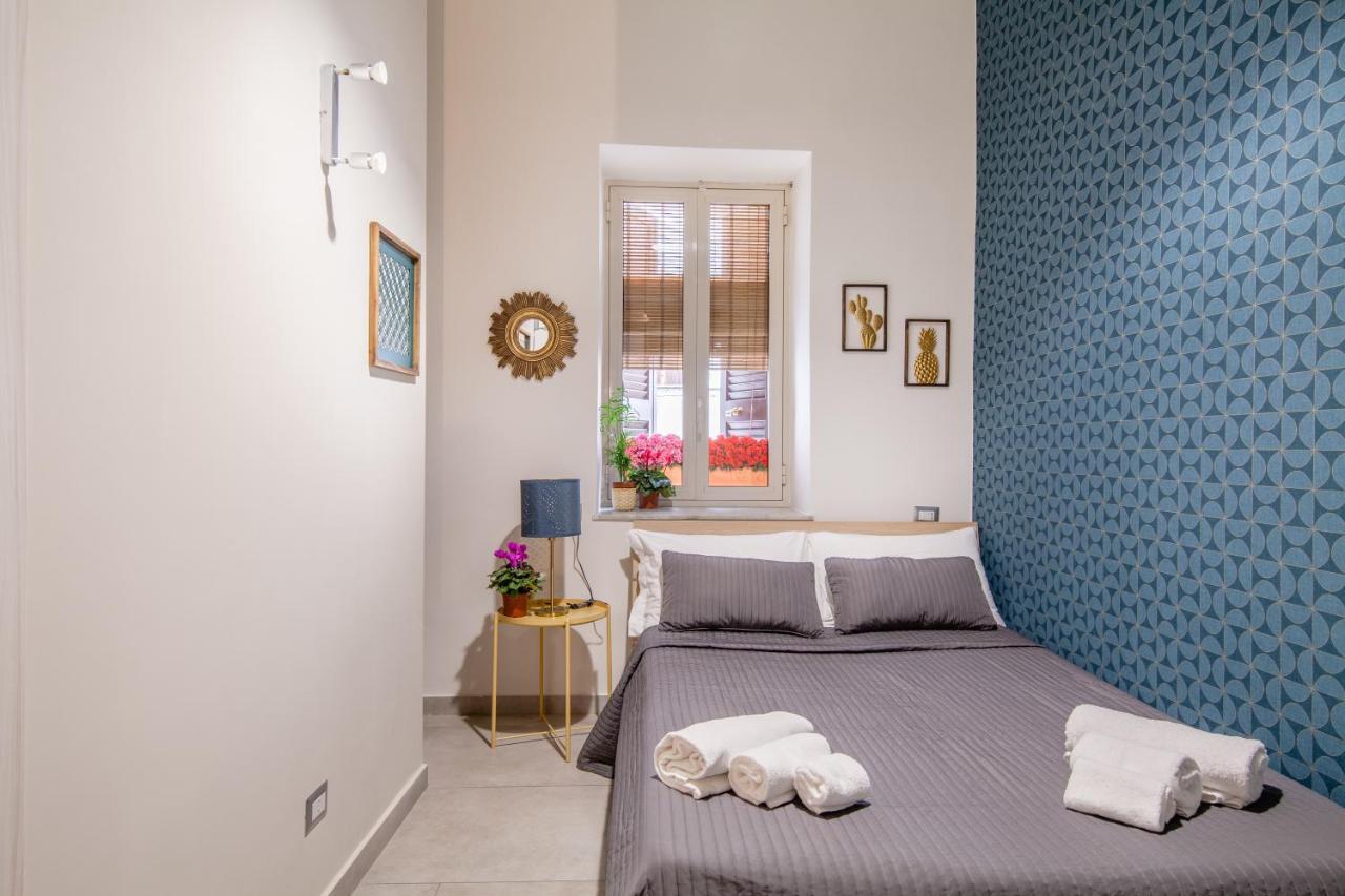 Monteoliveto 33 Hotel Naples Luaran gambar