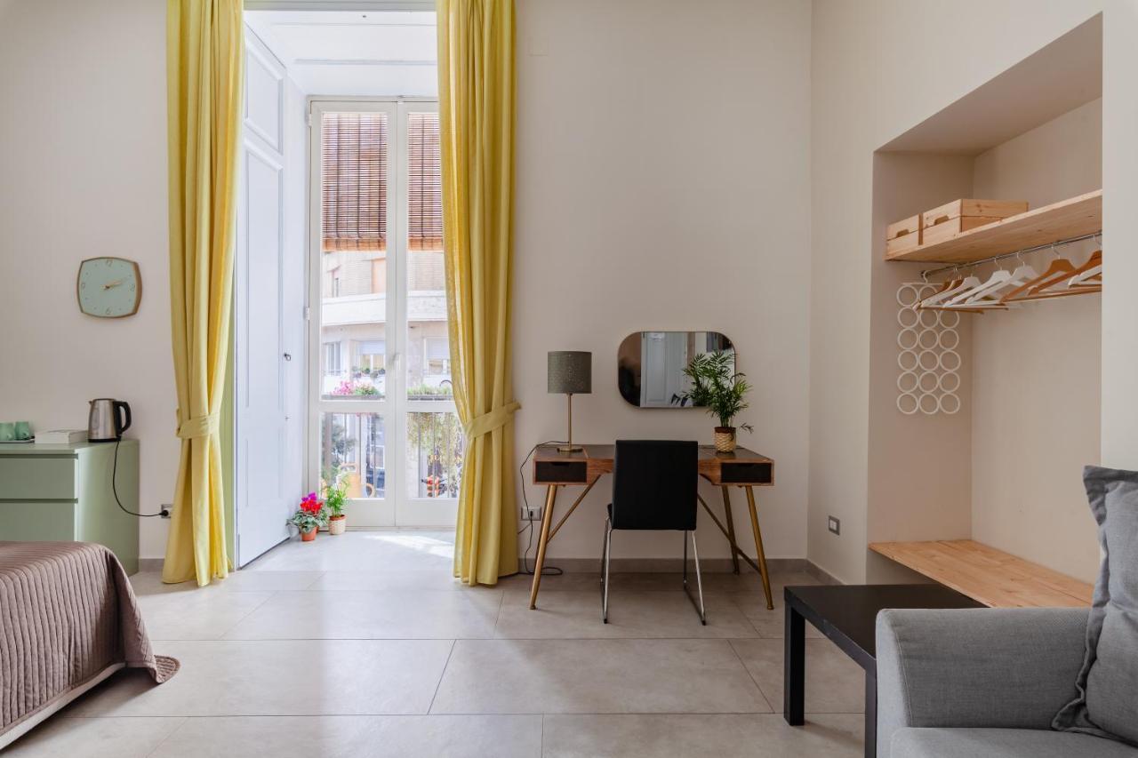 Monteoliveto 33 Hotel Naples Luaran gambar