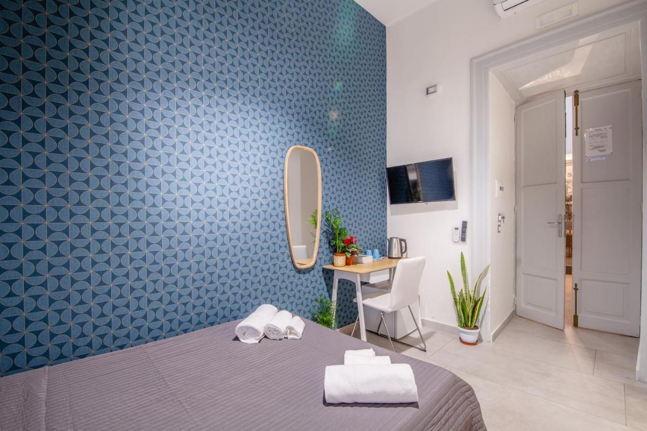 Monteoliveto 33 Hotel Naples Luaran gambar